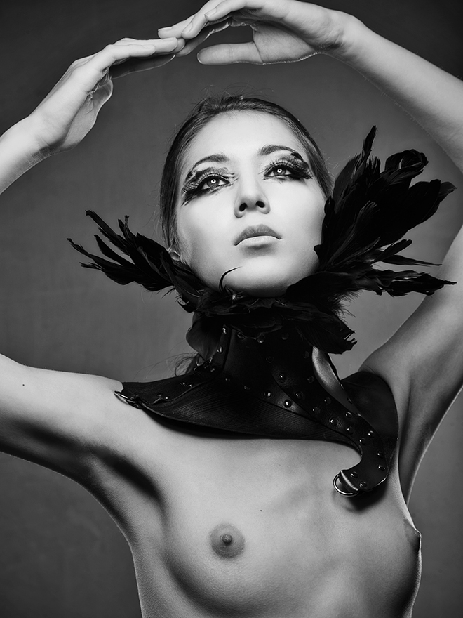 Art Model IDiivil